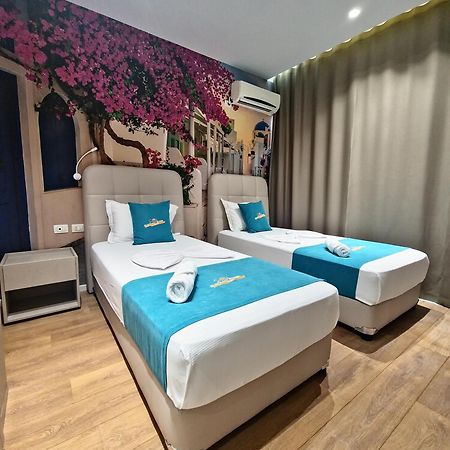 Suncoast Rooms Port Side Sarandë Exteriér fotografie
